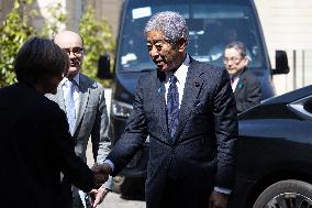 Japanese Foreign Affairs Minister arrives for a meeting at Matignon - Paris