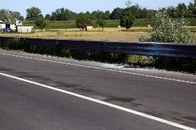 Man Stabs His Wife And Dies In Car Accident - Italy