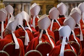 Cardinals Attend the Seventh Novemdiale Mass - Vatican