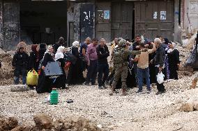 Israeli Forces Demolish Refugee Camp - West Bank