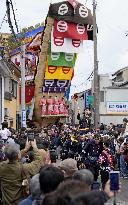 Giant float parades in quake-hit Ishikawa Pref. city
