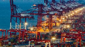 Qingdao Port Container Export