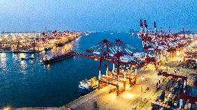 Qingdao Port Container Export