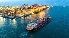 Qingdao Port Container Export