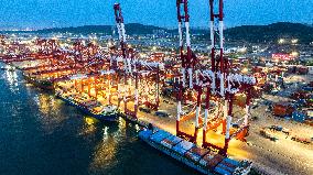 Qingdao Port Container Export