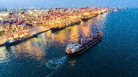 Qingdao Port Container Export