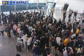 Return Peak During May Day Holiday in Hanghzou