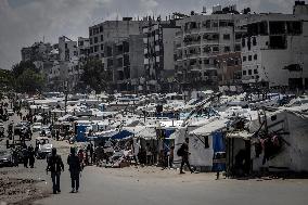Daily Life of the Displaced in Gaza