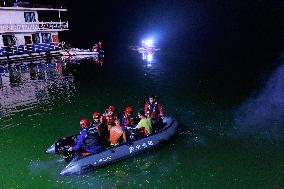 Ten Dead After Tourist Boats Capsize in China