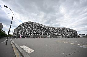 Stadiums of The 2 Parisians Soccer Clubs in Ligue 1 Are Side by Side - Paris
