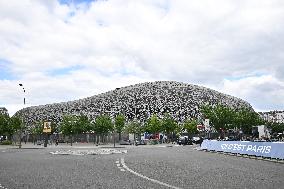 Stadiums of The 2 Parisians Soccer Clubs in Ligue 1 Are Side by Side - Paris