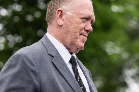Tom Homan speaks on proposed $1000 US dollar travel stipend to migrants who self-deport