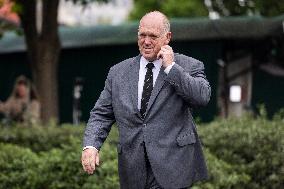 Tom Homan speaks on proposed $1000 US dollar travel stipend to migrants who self-deport