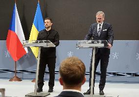 Briefing of Volodymyr Zelenskyy and Petr Fiala in Prague
