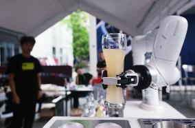 AI Cocktail-making Robot