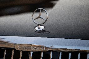 Illustration - The Mercedes Maybach