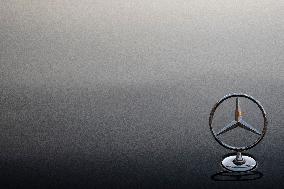 Illustration - The Mercedes Maybach