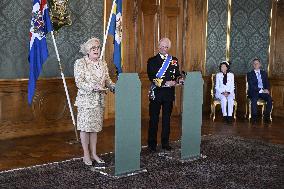 STATE VISIT TO ICELAND CASTLE