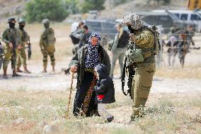Israel Demolishes Palestinian Homes - West Bank