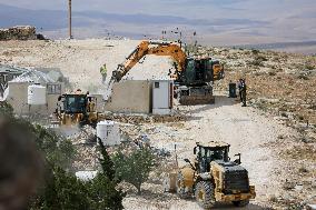 Israel Demolishes Palestinian Homes - West Bank
