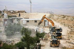 Israel Demolishes Palestinian Homes - West Bank