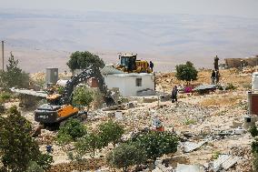 Israel Demolishes Palestinian Homes - West Bank
