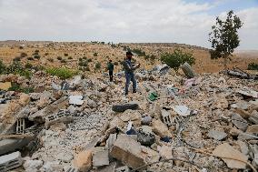Israel Demolishes Palestinian Homes - West Bank