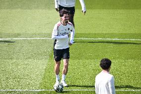 PSG Training before facing Arsenal - FA
