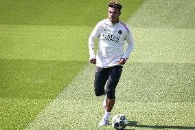 PSG Training before facing Arsenal - FA