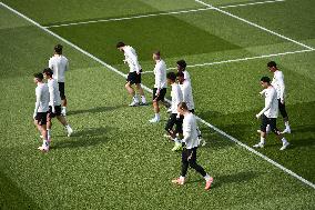 PSG Training before facing Arsenal - FA