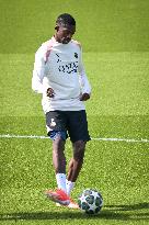 PSG Training before facing Arsenal - FA