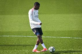 PSG Training before facing Arsenal - FA