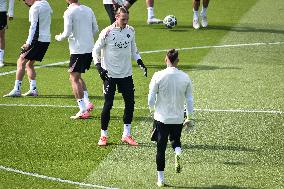 PSG Training before facing Arsenal - FA