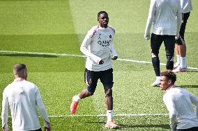 PSG Training before facing Arsenal - FA