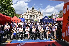 Veterans and UNBROKEN Center patients join Nova Poshta Lviv Half Marathon