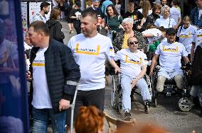 Veterans and UNBROKEN Center patients join Nova Poshta Lviv Half Marathon
