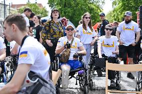 Veterans and UNBROKEN Center patients join Nova Poshta Lviv Half Marathon