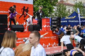 Veterans and UNBROKEN Center patients join Nova Poshta Lviv Half Marathon