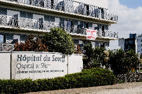 Hospital Interns in Lorient Strike Against Transpartisan Medical Bill - France