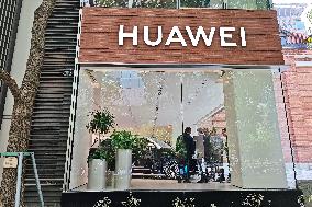 HUAWEI Store