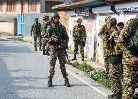 Indian Fighter Jet Crashes in Kashmir Amid Cross-Border Airstrike