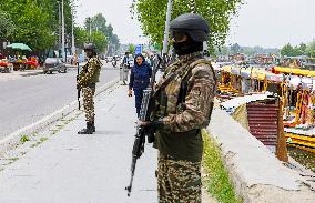 Indian Fighter Jet Crashes in Kashmir Amid Cross-Border Airstrike