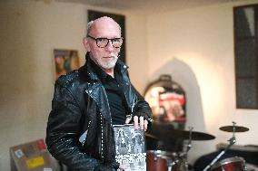 Lucas Fox Portrait - Paris