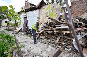 Building damaged by Russian attack gets dismantled in Lviv