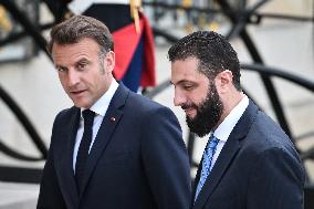 Emmanuel Macron welcomes Ahmed Al Sharaa at the Elysee FA