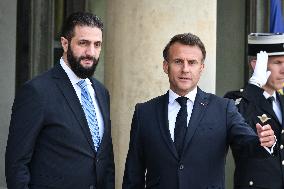 Emmanuel Macron welcomes Ahmed Al Sharaa at the Elysee FA
