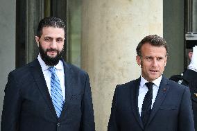 Emmanuel Macron welcomes Ahmed Al Sharaa at the Elysee FA