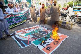 Rally Condemns Airstrikes - Pakistan