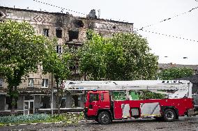 Russian drone wreckage damages apartment block in Shevchenkivskyi district of Kyiv