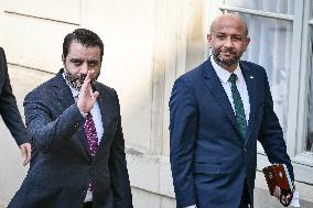Emmanuel Macron welcomes Ahmed Al Sharaa at the Elysee FA